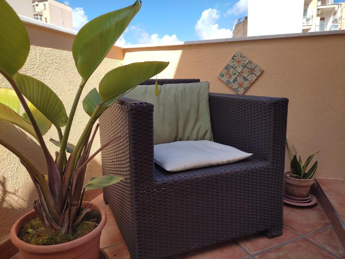 Attico Finocchiaro - Terrazza In Centro Wifi Free Apartamento